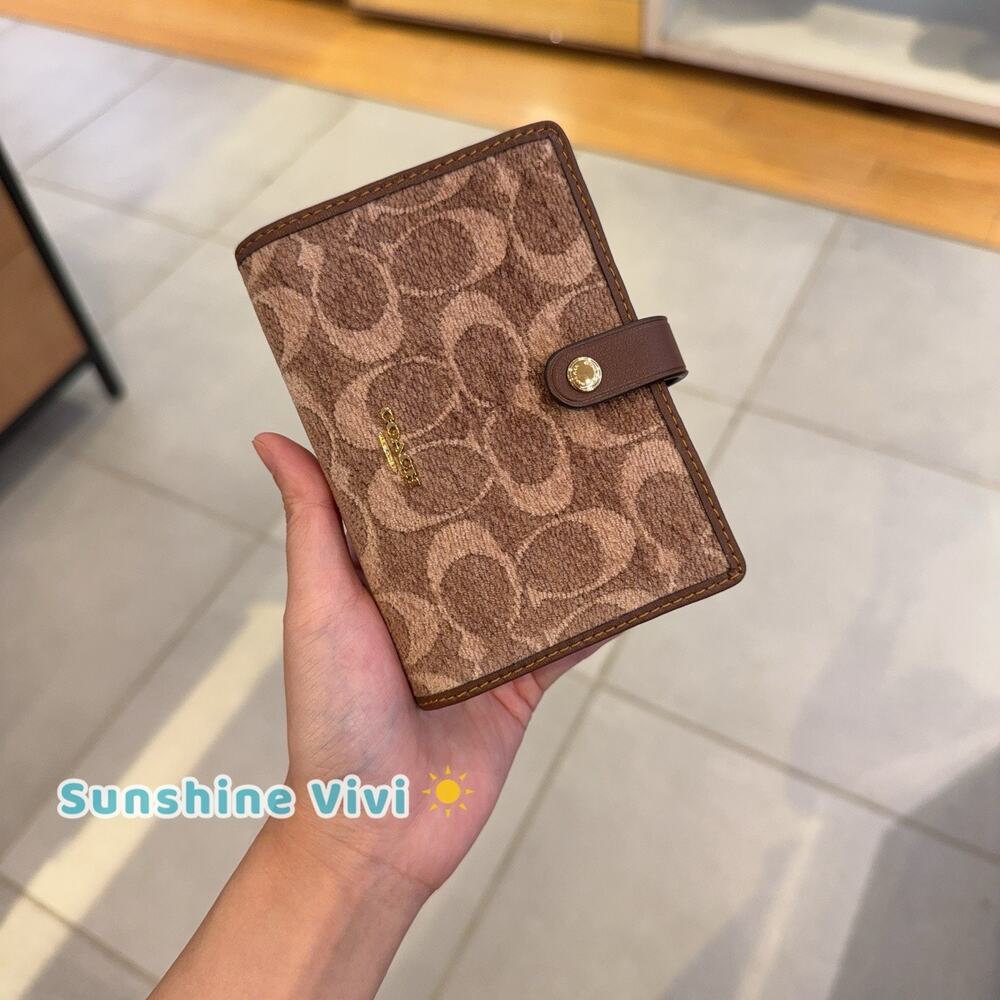 NWT Coach 2-In-1 Wallet In Signature Chenille CFX40 light KHAKI/VINTAGE brown